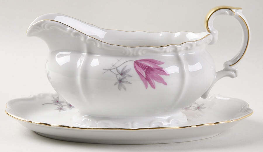 Stratford Gravy Boat with Attached Underplate by Edelstein-1