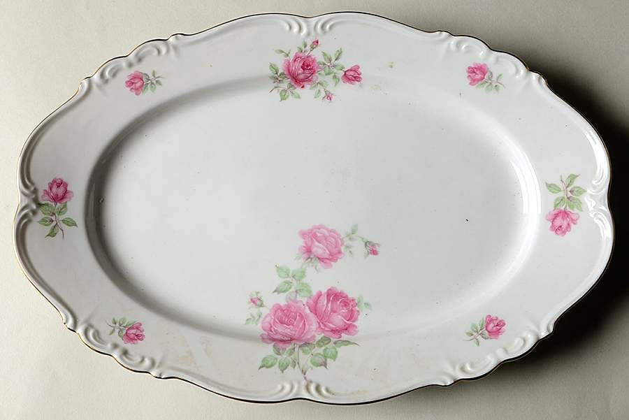 Three Roses 13" Oval Serving Platter by Edelstein-1