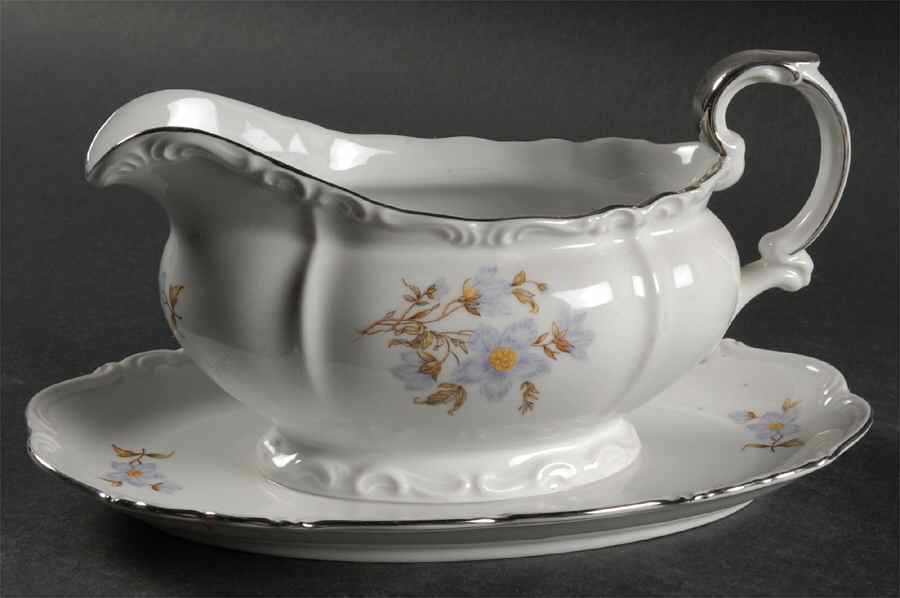 Winfield Gravy Boat with Attached Underplate by Edelstein-1