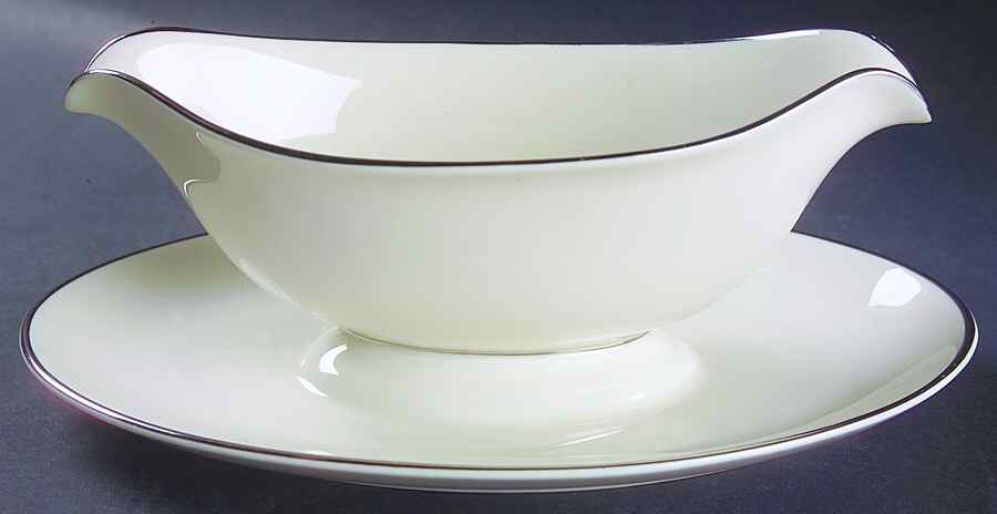 Engagement Gravy Boat with Attached Underplate by Edgerton-1