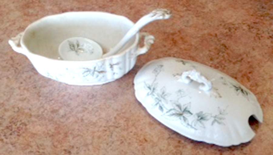 Virginia Oval Tureen & Lid by John Edwards-1