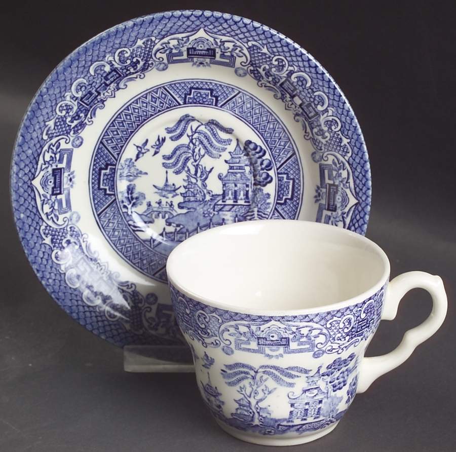 Blue Willow Flat Cup & Saucer Set by English Ironstone Tableware-1