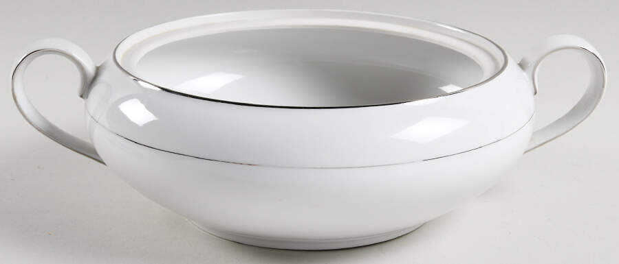 Baronesse Round Vegetable No Lid by Ekco-1