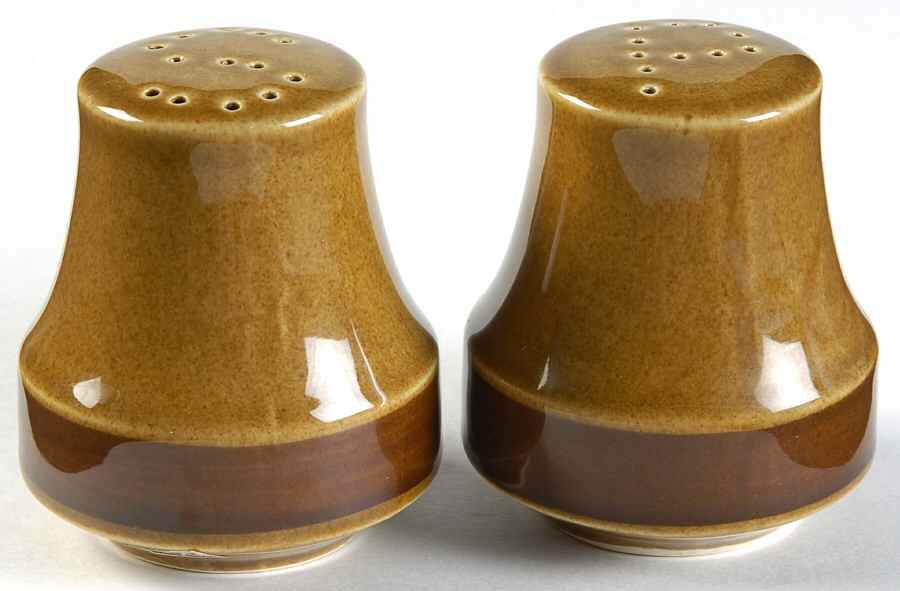 Canoe Salt & Pepper Set by Ekco-1