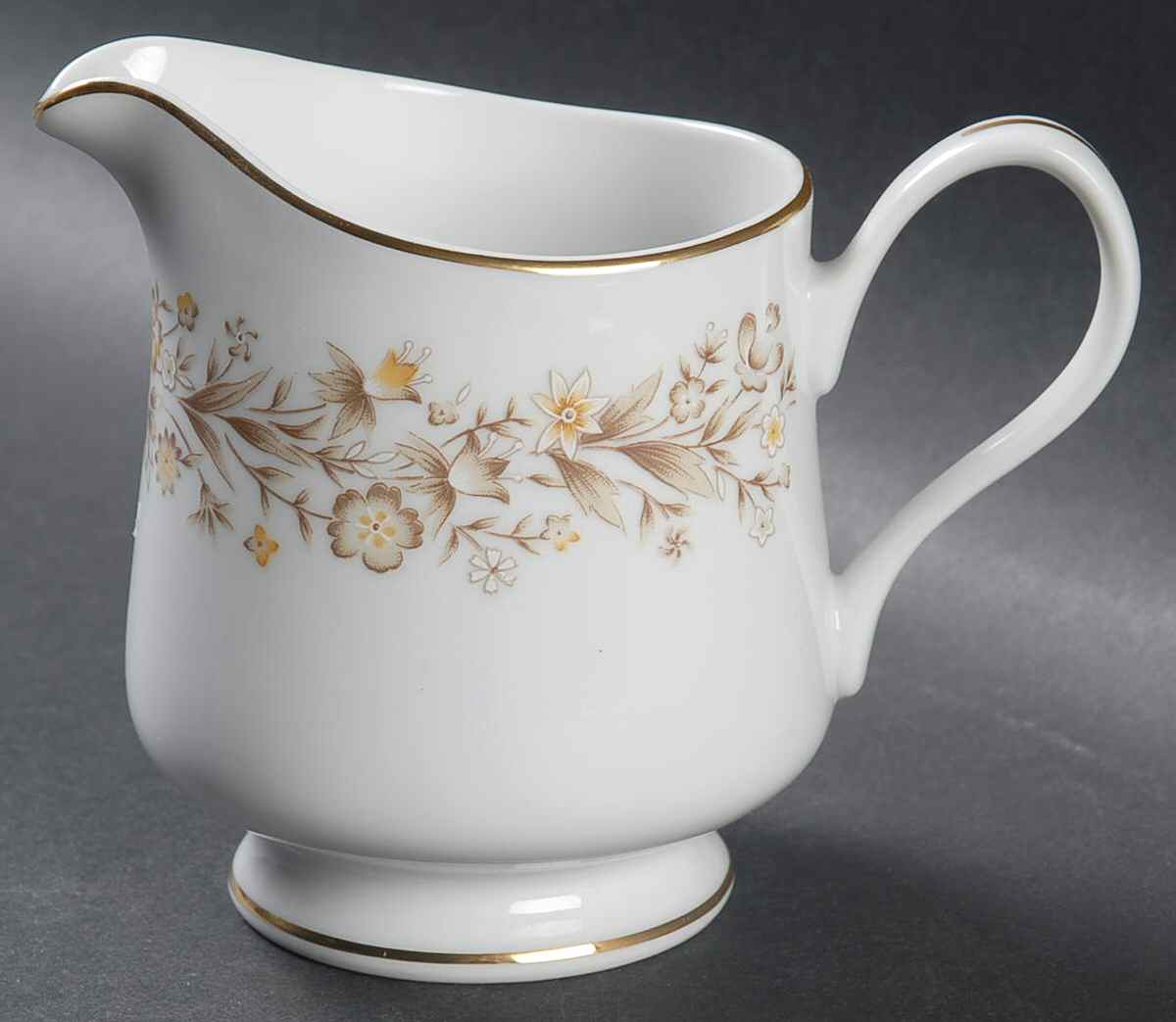 Elegante Creamer by Ekco-1