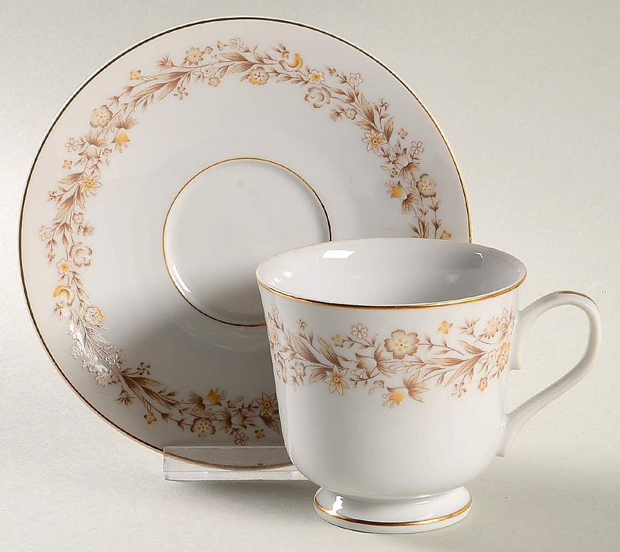 Elegante Footed Cup & Saucer Set by Ekco-1