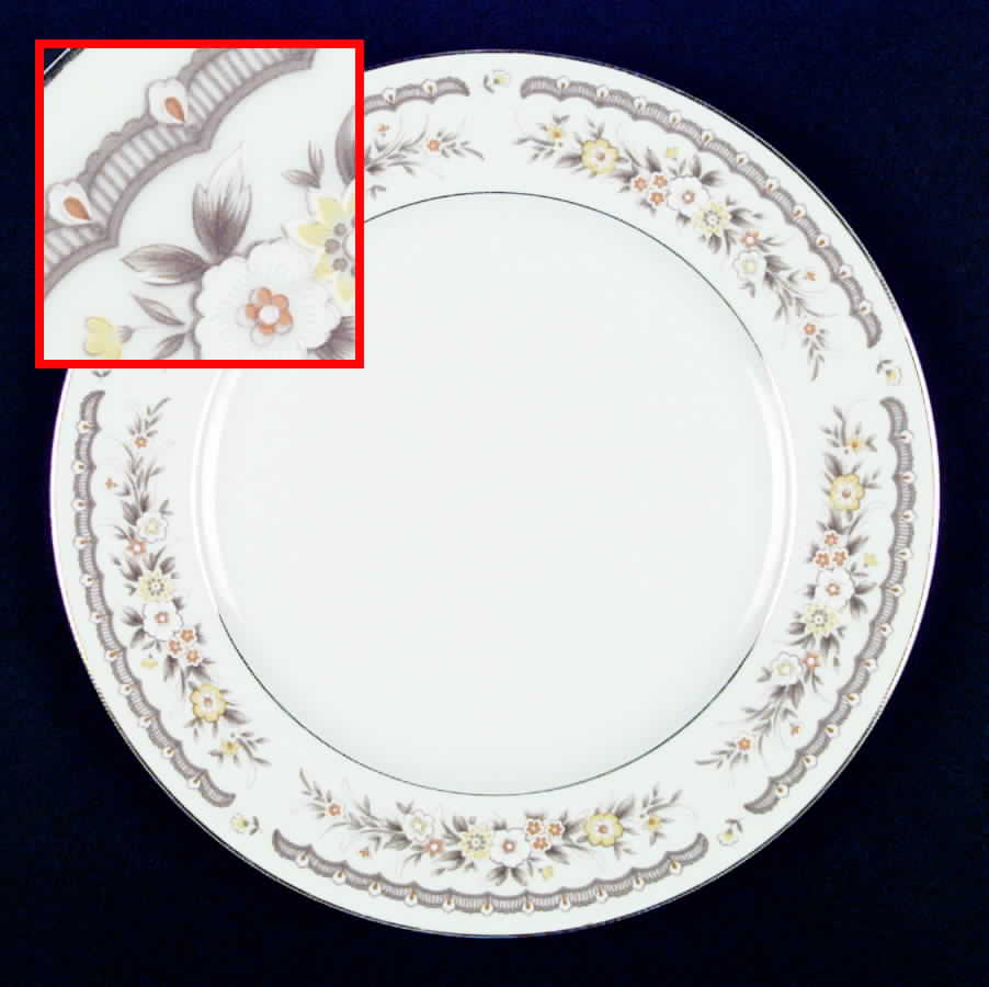 Golden Autumn Dinner Plate by Ekco-1