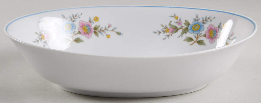 Lugano 10" Oval Vegetable Bowl by Ekco-1