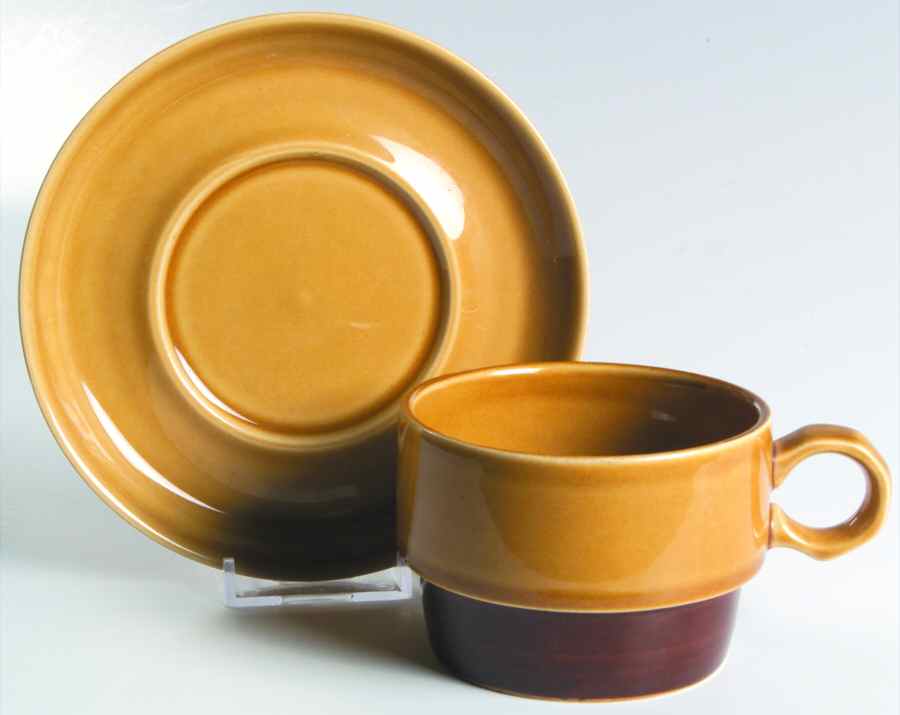Lugaro Flat Cup & Saucer Set by Ekco-1