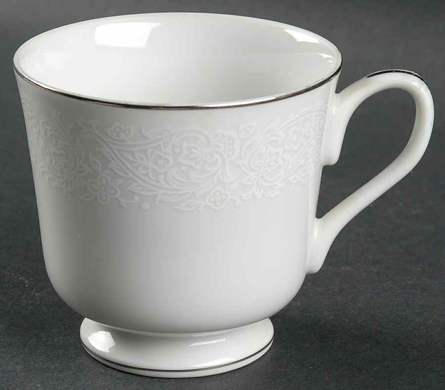 Monique Lace Footed Cup by Ekco-1