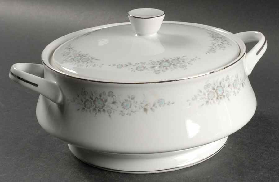 Winsford Round Covered Vegetable by Ekco-1