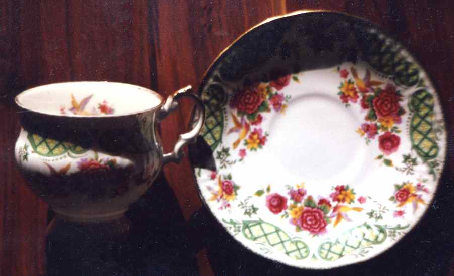 Dovedale Footed Cup & Saucer Set by Elizabethan-1