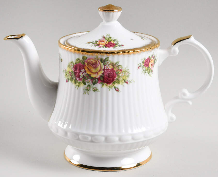 English Garden Mini Teapot & Lid by Elizabethan-1