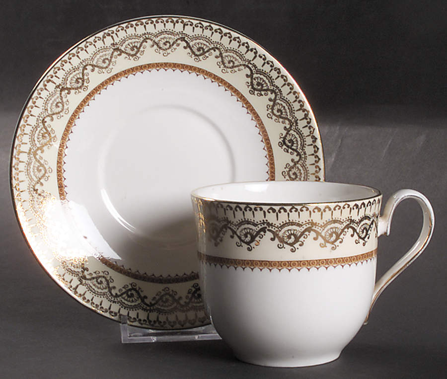 Swiss Cottage Flat Cup & Saucer Set by Elizabethan-1