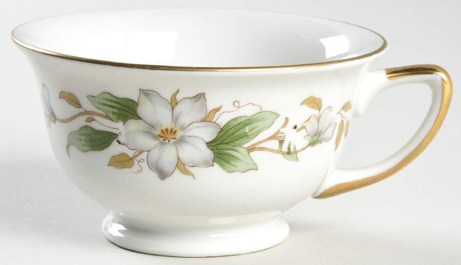 Arlington Footed Cup by Embassy (American)-1