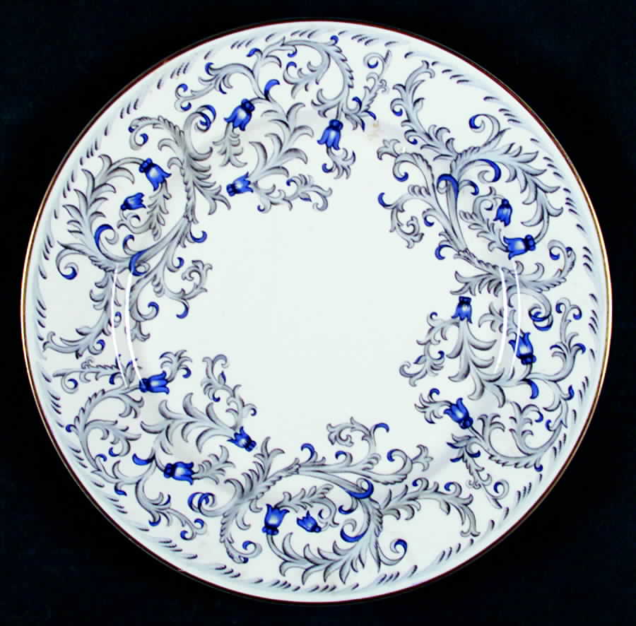 EMB15 (USA) Dinner Plate by Embassy (American)-1