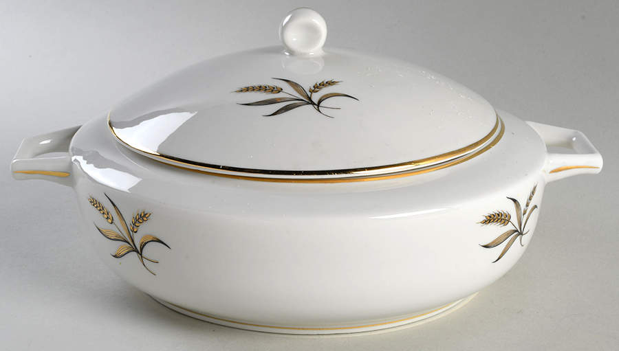 EMB17 (AMERICAN) Round Covered Vegetable by Embassy (American)-1