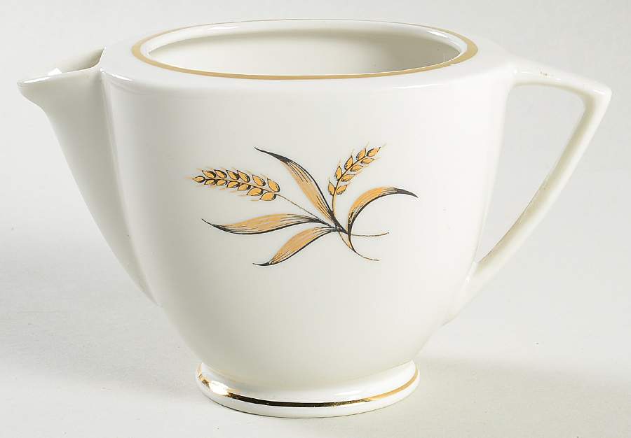 EMB17 (AMERICAN) Creamer by Embassy (American)-1