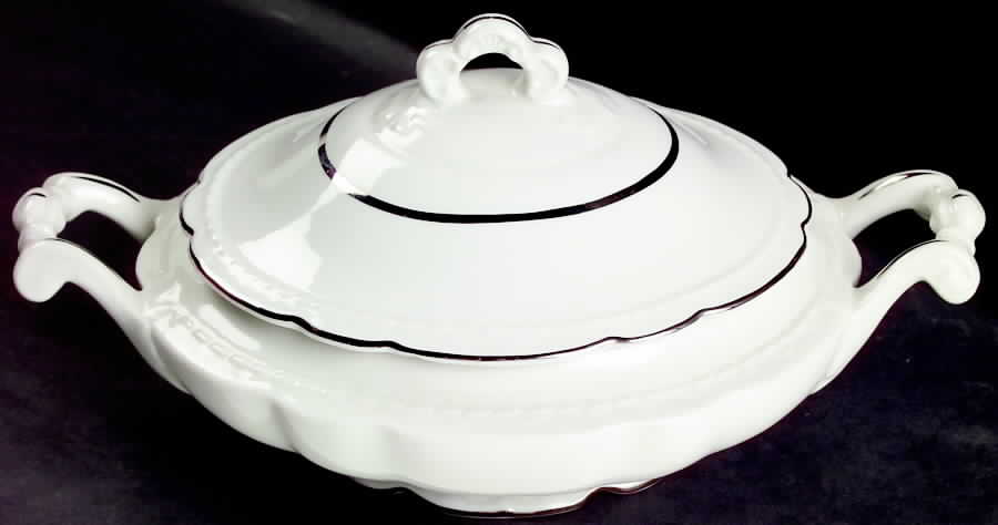EMB4 Oval Covered Vegetable by Embassy (American)-1