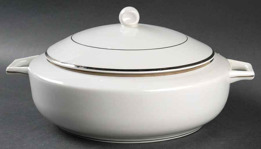 EMB44 (AMERICAN) Round Covered Vegetable by Embassy (American)-1