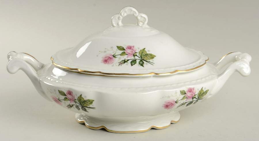 EMB7 Oval Covered Vegetable by Embassy (American)-1