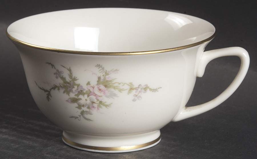 EMB8 (AMERICAN) Footed Cup by Embassy (American)-1