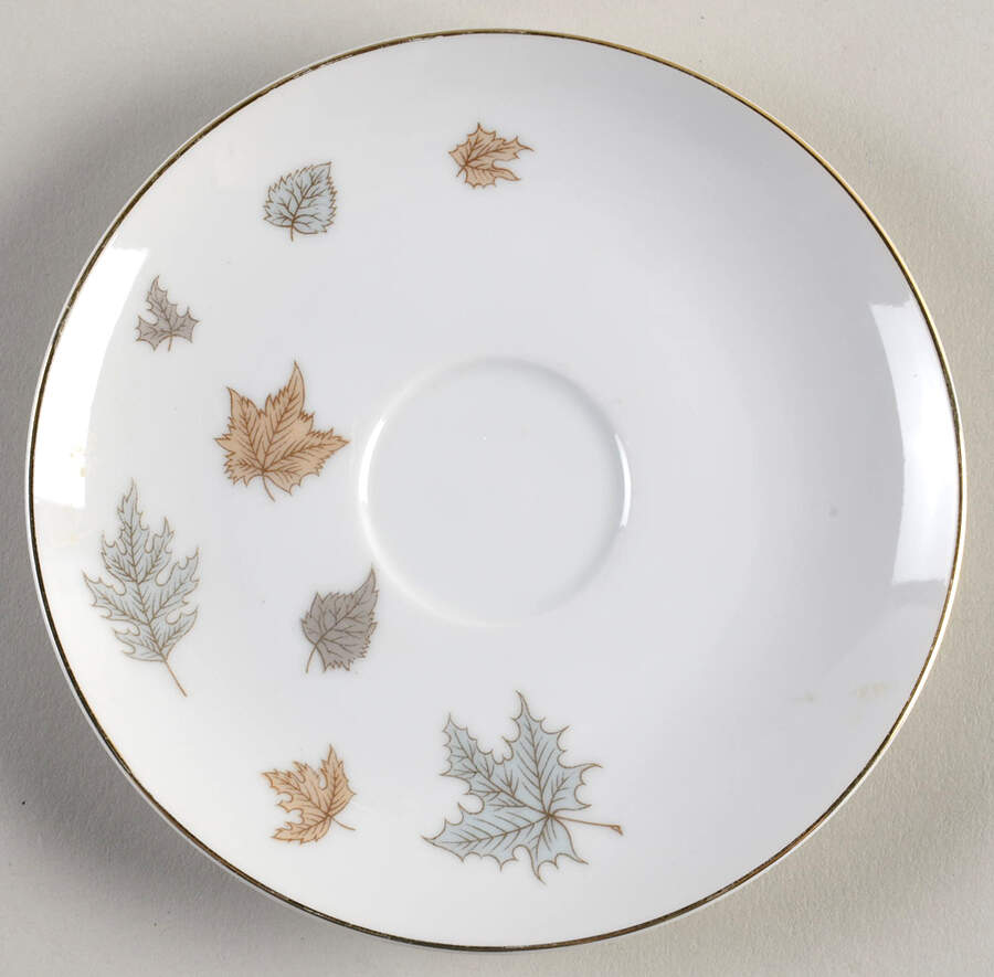Ballet Saucer by Empress (Japan)-1