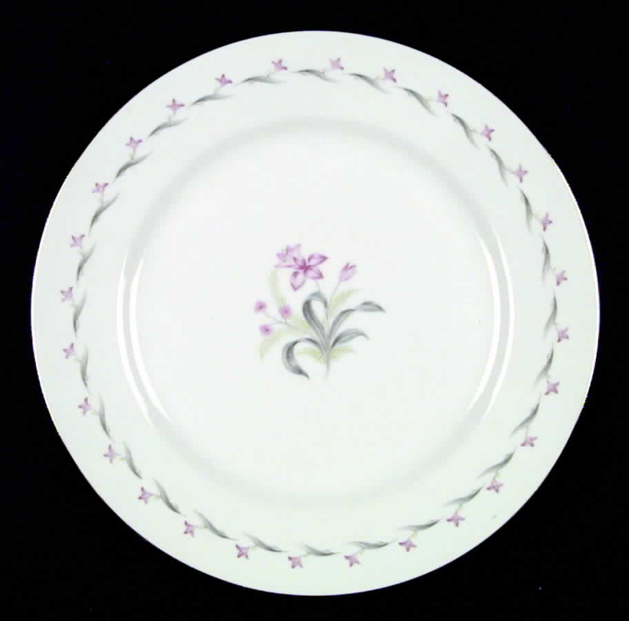 Chesterfield Dinner Plate by Empress (Japan)-1