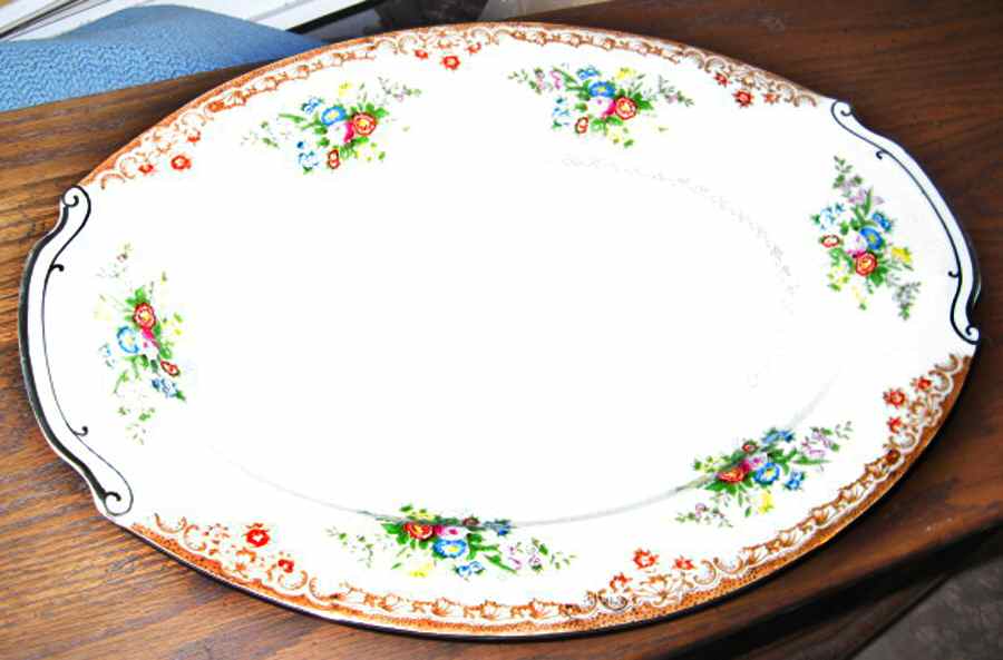 EMP1 14" Oval Serving Platter by Empress (Japan)-1