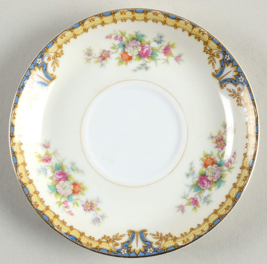 EMP2 Saucer by Empress (Japan)-1