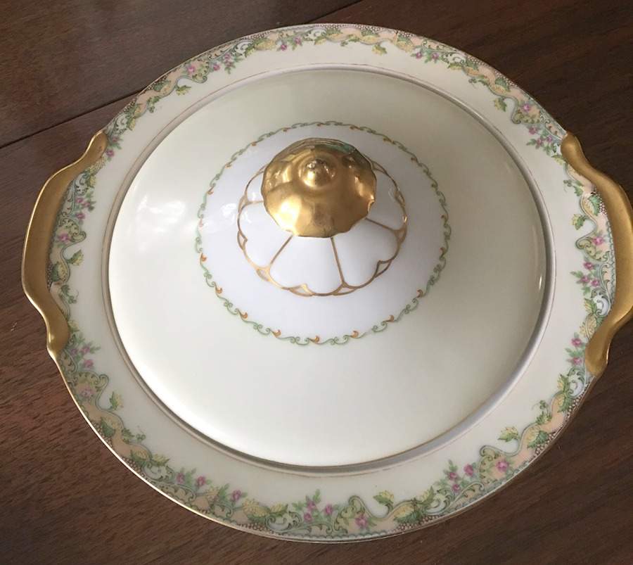 EMP4 Round Covered Vegetable by Empress (Japan)-1