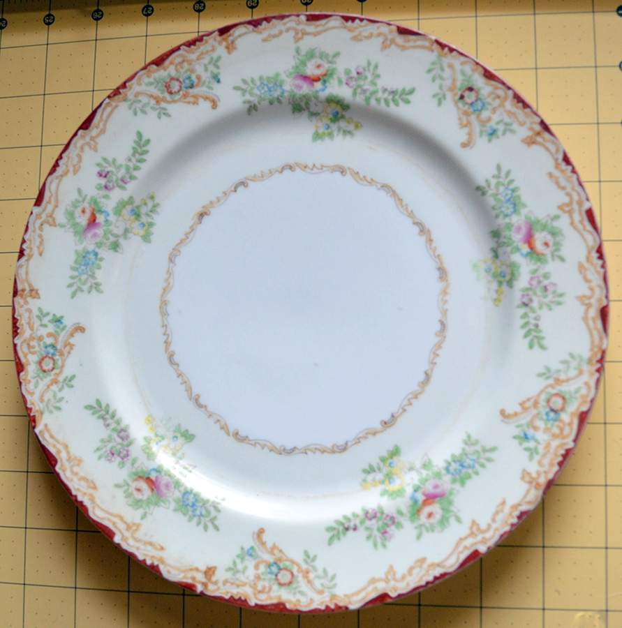 EMP9 Dinner Plate by Empress (Japan)-1