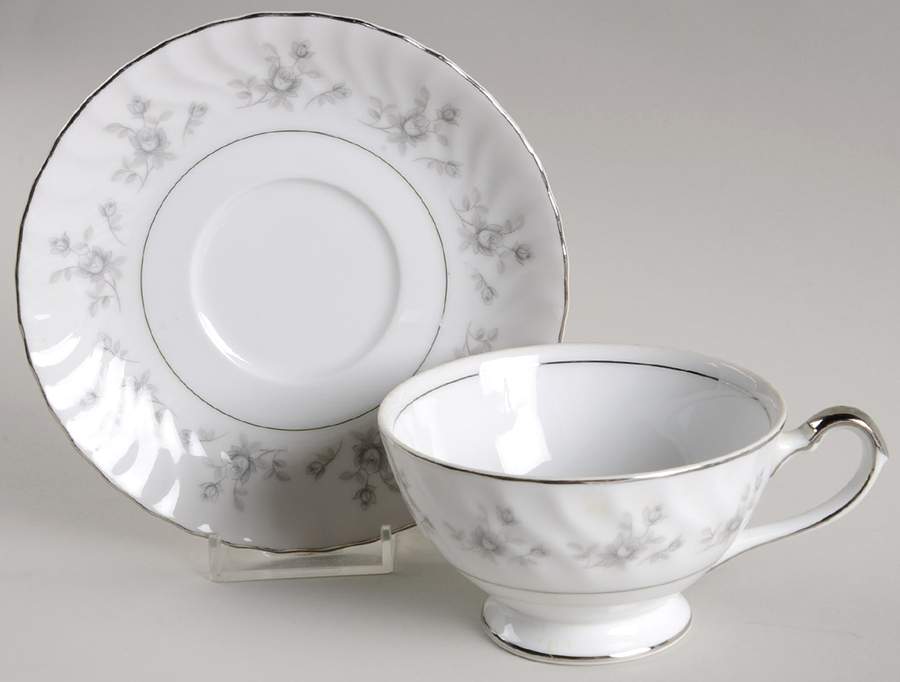 Essex Footed Cup & Saucer Set by Empress (Japan)-1