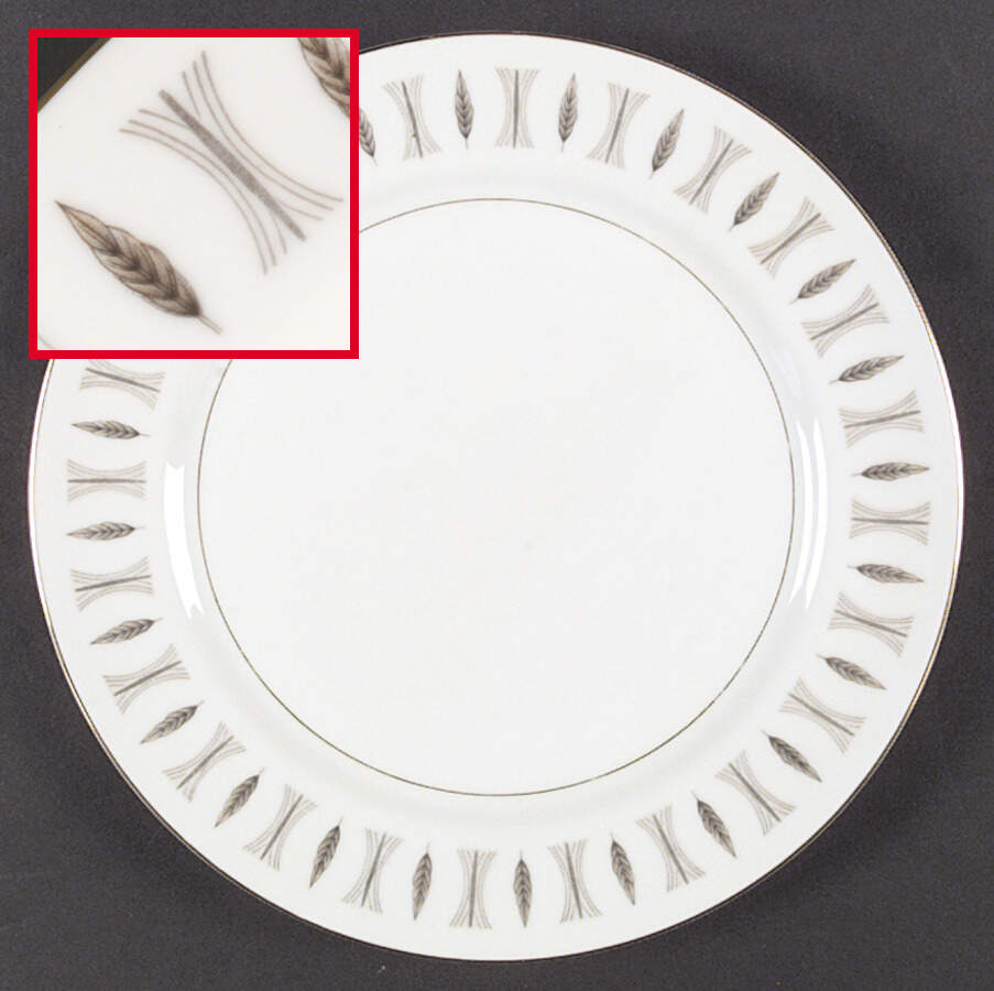 Fantasy Dinner Plate by Empress (Japan)-1