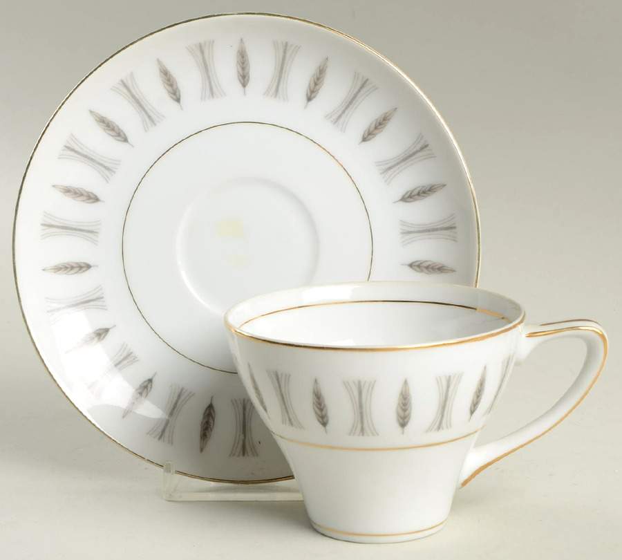 Fantasy Flat Cup & Saucer Set by Empress (Japan)-1