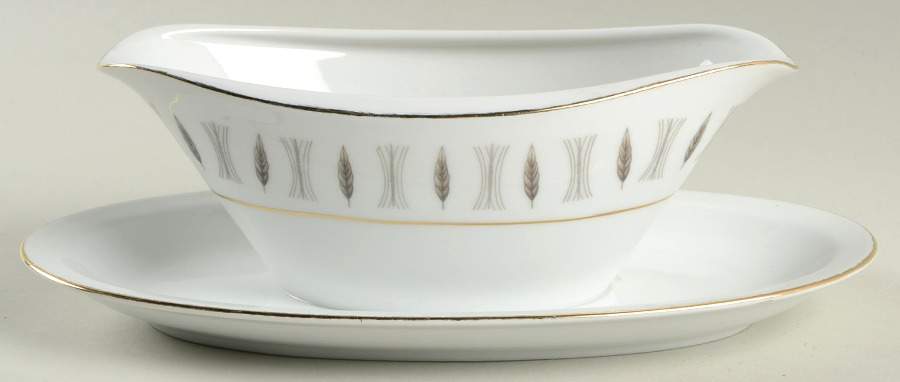 Fantasy Gravy Boat with Attached Underplate by Empress (Japan)-1
