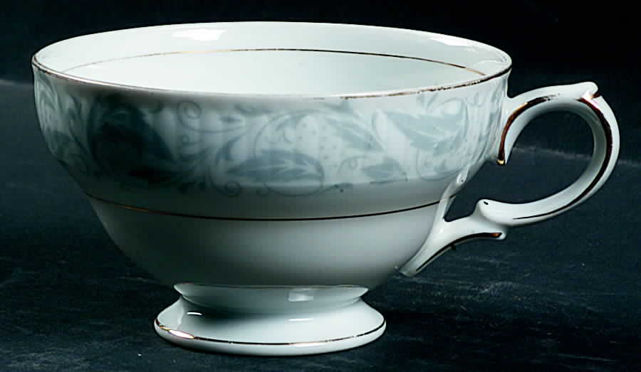 Fantasia Footed Cup by Empress (Japan)-1
