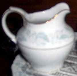 Fantasia Creamer by Empress (Japan)-1
