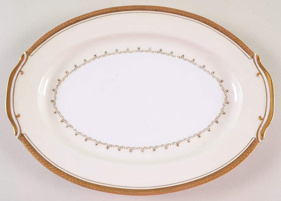 First Lady 12" Oval Serving Platter by Empress (Japan)-1