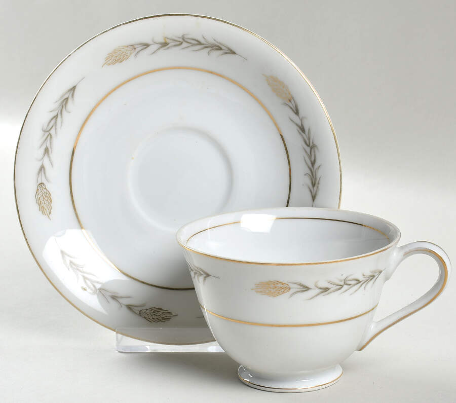 Grano Footed Cup & Saucer Set by Empress (Japan)-1