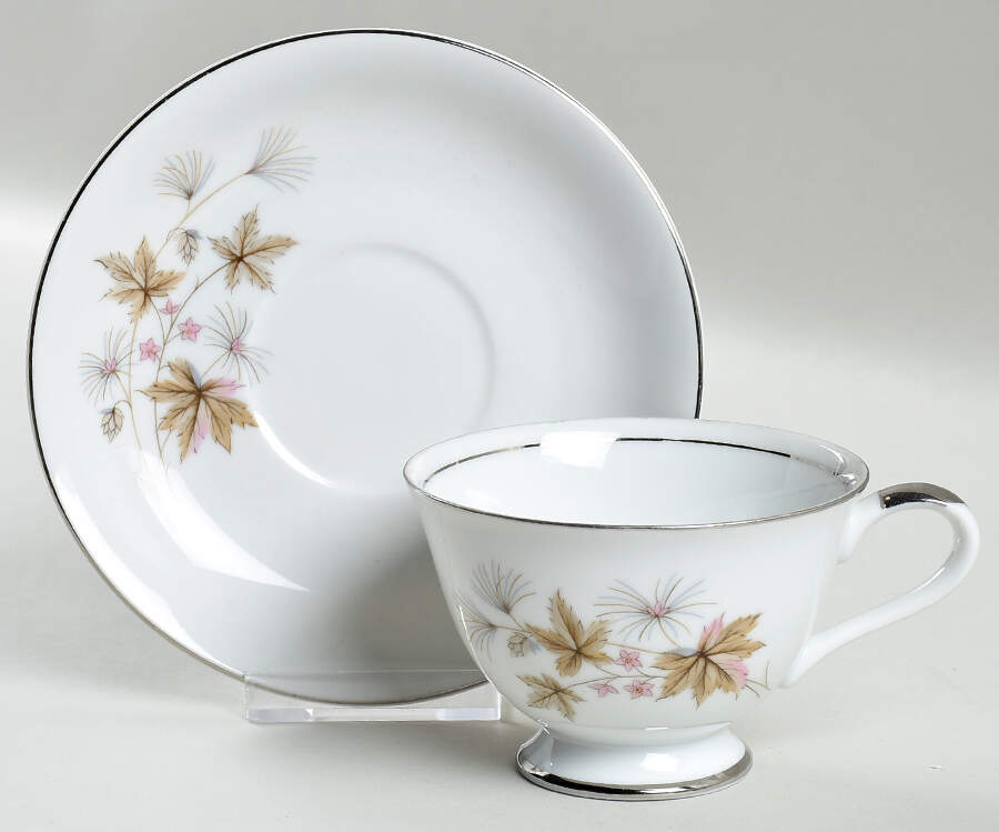 Granada Footed Cup & Saucer Set by Empress (Japan)-1