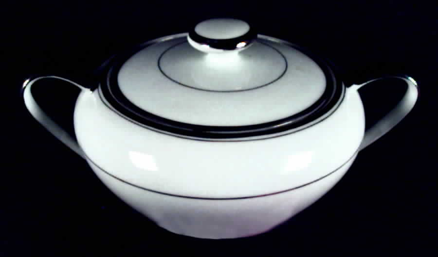 Royal Platinum Sugar Bowl & Lid by Empress (Japan)-1