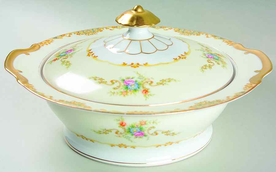 Rosaria Round Covered Vegetable by Empress (Japan)-1