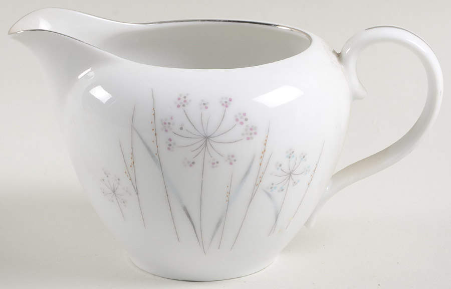 Trousseau Creamer by Empress (Japan)-1