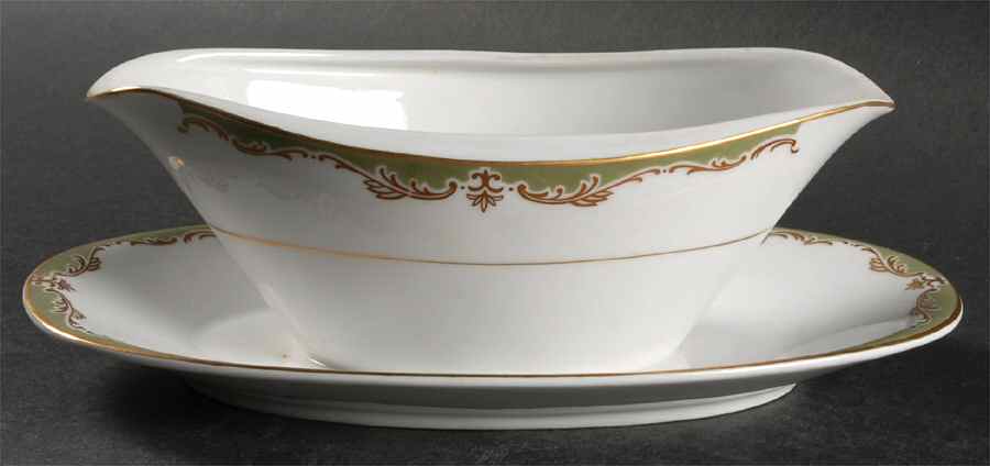 Verde Gravy Boat with Attached Underplate by Empress (Japan)-1