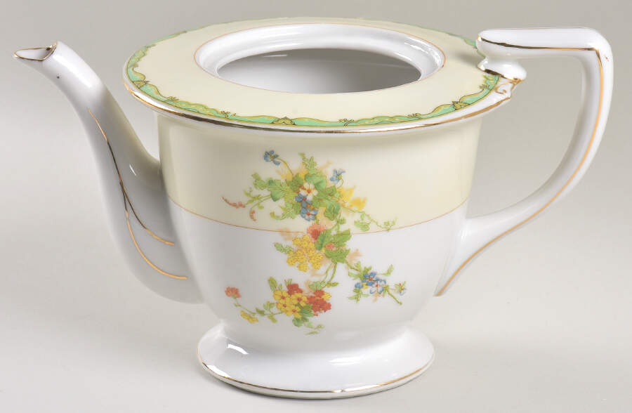Woodmere Teapot No Lid by Empress (Japan)-1