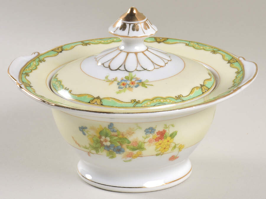 Woodmere Sugar Bowl & Lid by Empress (Japan)-1
