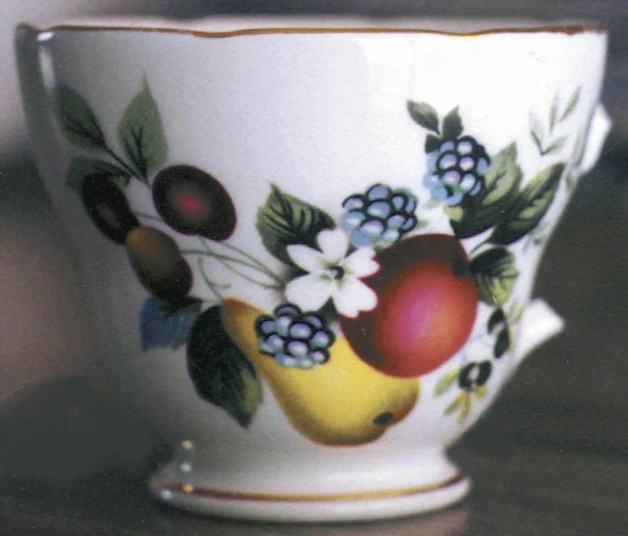 DUC41 Footed Cup by Duchess-1