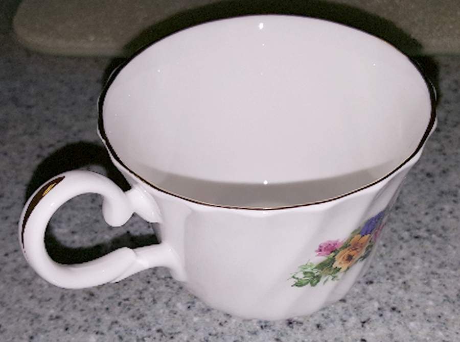 Royale Garden Flat Cup by England-1
