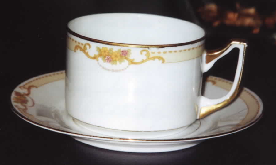 6525 Flat Cup & Saucer Set by Epiag-1